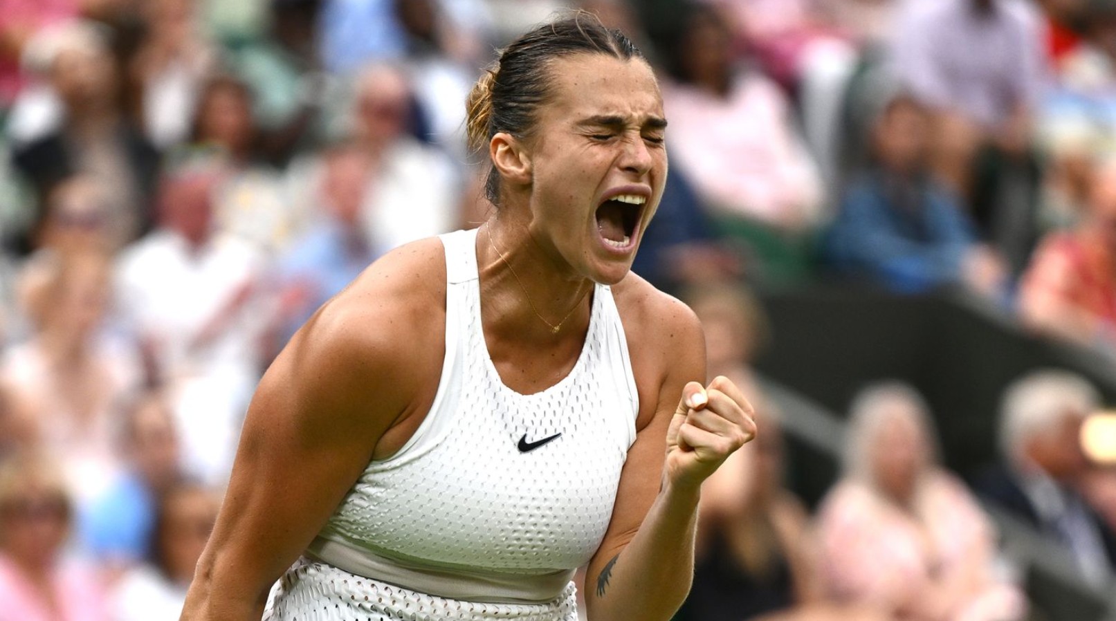 Aryna Sabalenka: Tay vợt tài năng với những cú giao bóng sấm sét